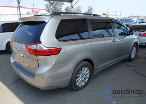 2015 Toyota Sienna Limited Premium 7 Passenger z USA, uszkodzony, nr VIN 5TDYK3DC0FS542529